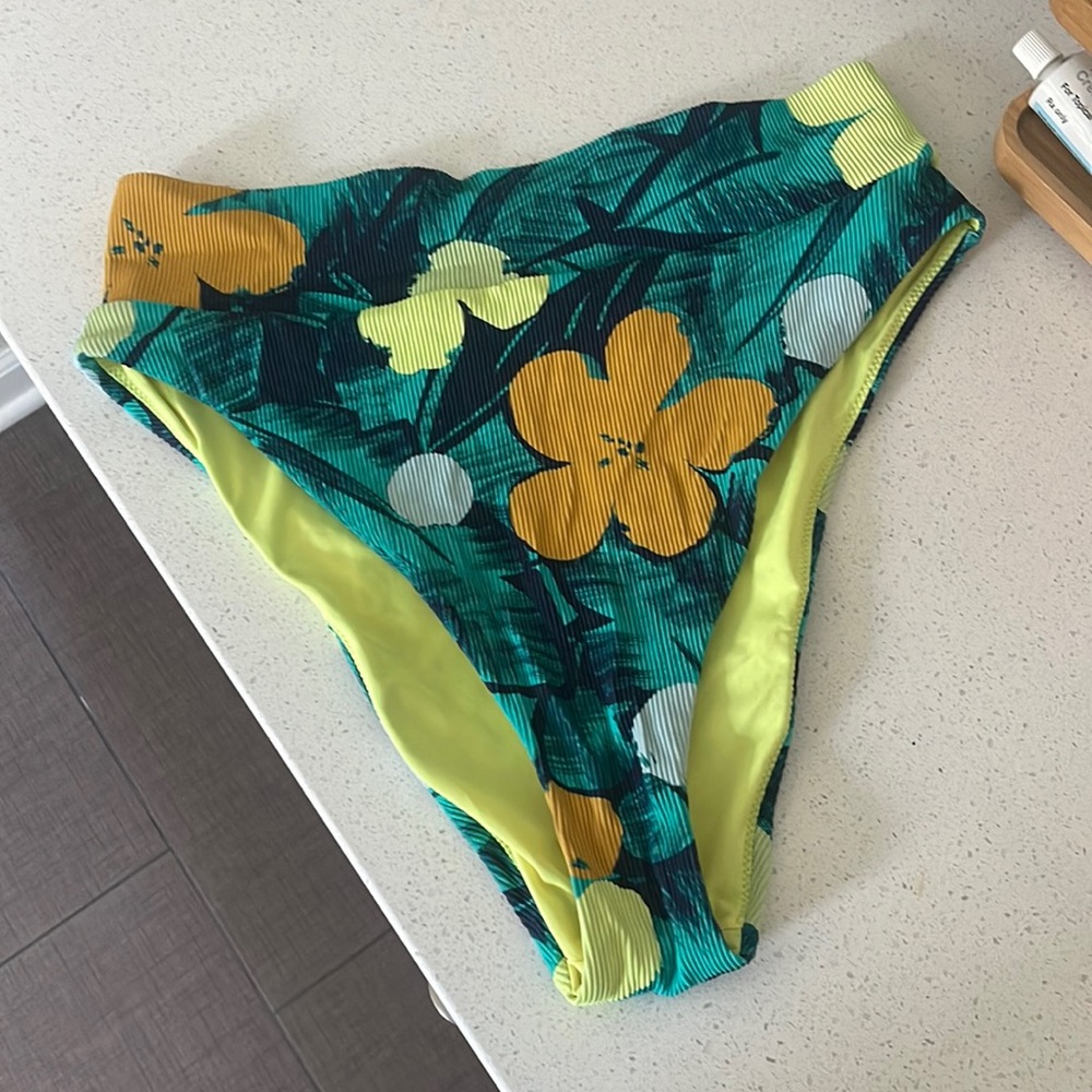 Large high waisted bikini bottom